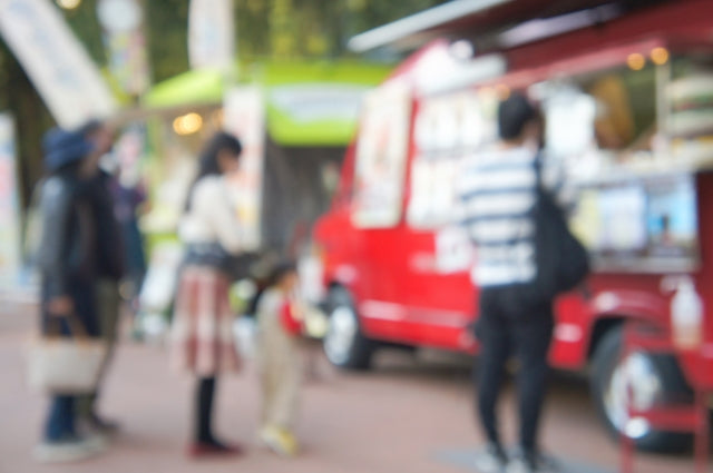 キッチンカーの営業許可を得るには?必要な準備と費用・4つの注意点を解説