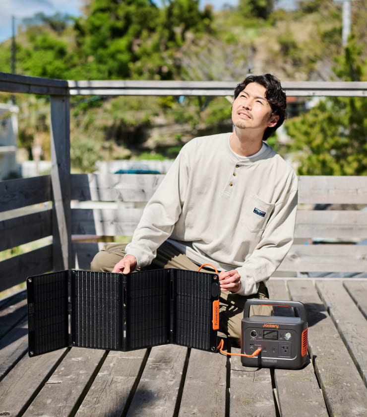 コンパクトで小型ソーラー発電機:Jackery Solar Generator 100 Plus 40 Mini ポータブル電源 ソーラーパネル