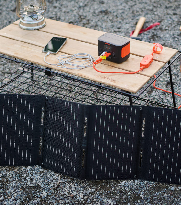 小型ポータブル電源ソーラーパネルセット:Jackery Solar Generator 100 Plus 40 Mini ポータブル電源 ソーラーパネルセット