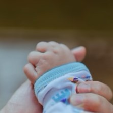 【0~1歳】赤ちゃんのための防災グッズ10選!災害時にリュックに入れるものとは