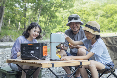 夏キャンプにおすすめのポータブル電源3選！便利な使い道も紹介