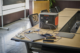 バッテリーは寒いと減るのが早い！対処法やおすすめグッズを紹介