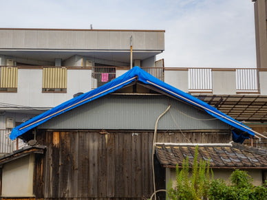 台風で雨漏りが発生する4つの原因と対策まとめ！注意点や予防策も解説