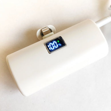 モバイルバッテリーの充電が遅い原因7選！最速で充電できる製品も紹介