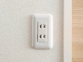 家庭用コンセントの電圧・電流・電力をわかりやすく解説！どのくらい使えるの？