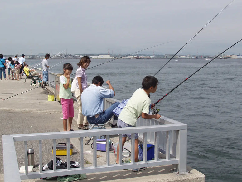 防波堤釣り初心者ガイド！釣れる魚や仕掛け・竿・道具・禁止事項を解説
