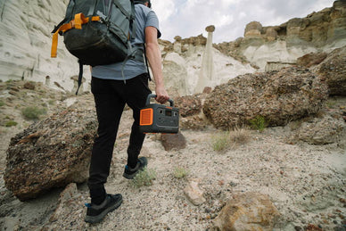 持ち運びやすいコンパクトなポータブル電源6選！生活を便利に変身させよう