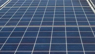 薄型太陽光パネル、ポータブル太陽光パネル…進化する最新パネルを紹介