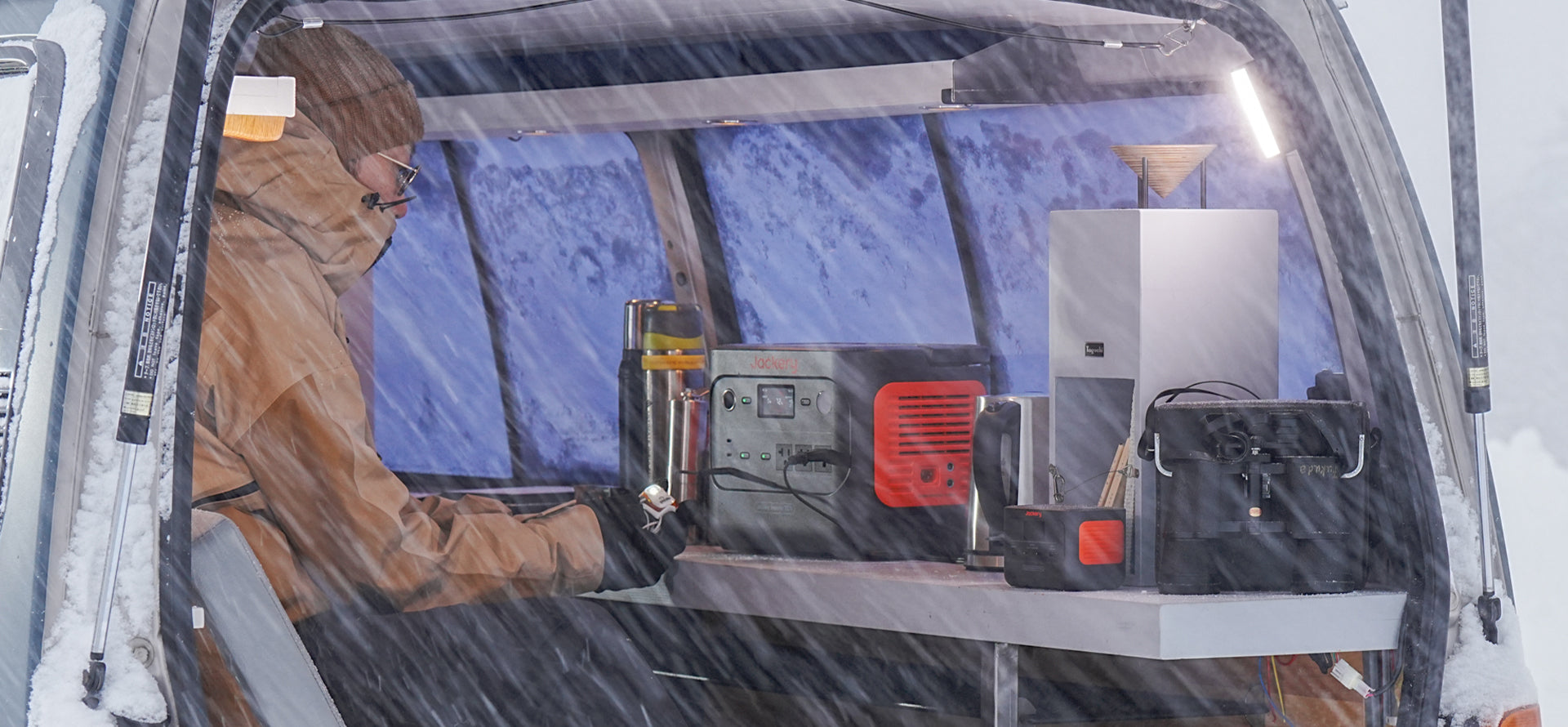 –20℃～45℃の極寒や猛暑でも安定稼働