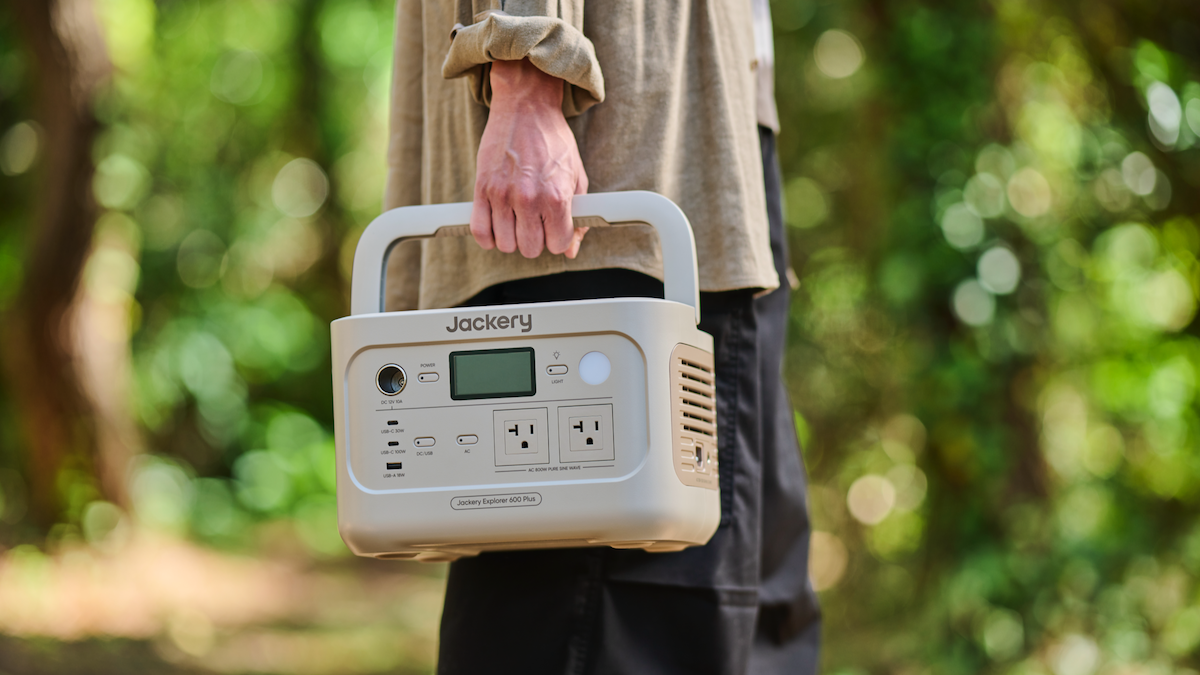 Jackeryポータブル電源600Plus　サンドゴールド