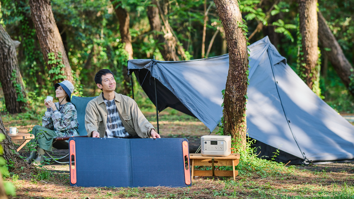 暮らしの中にフィットする　高級感のある新色「サンドゴールド」が登場