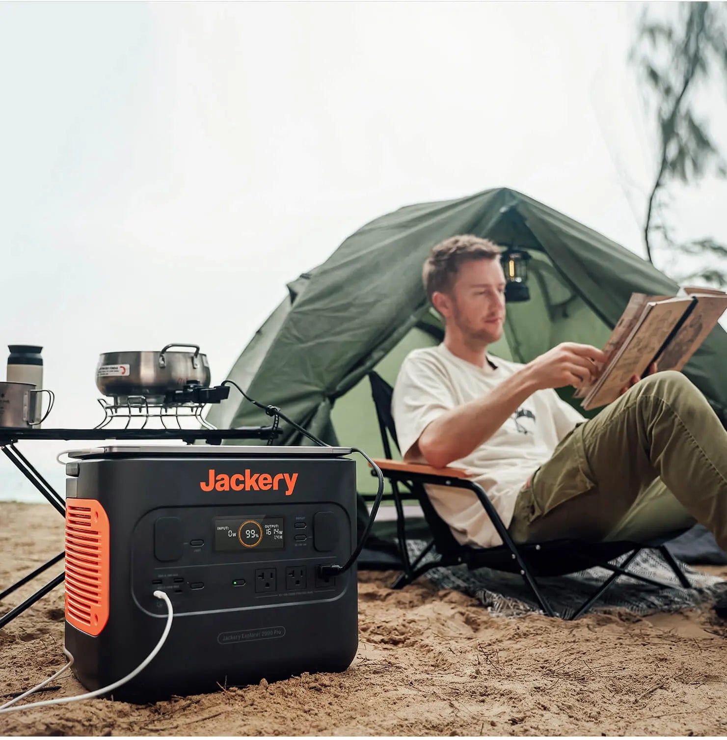 優れた静音性Jackery Solar Generator 2000 Proポータブル電源 ソーラーパネル セット