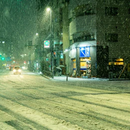 暖冬でも大雪が降るのはなぜ？起こりえる5つの災害や大雪対策も解説