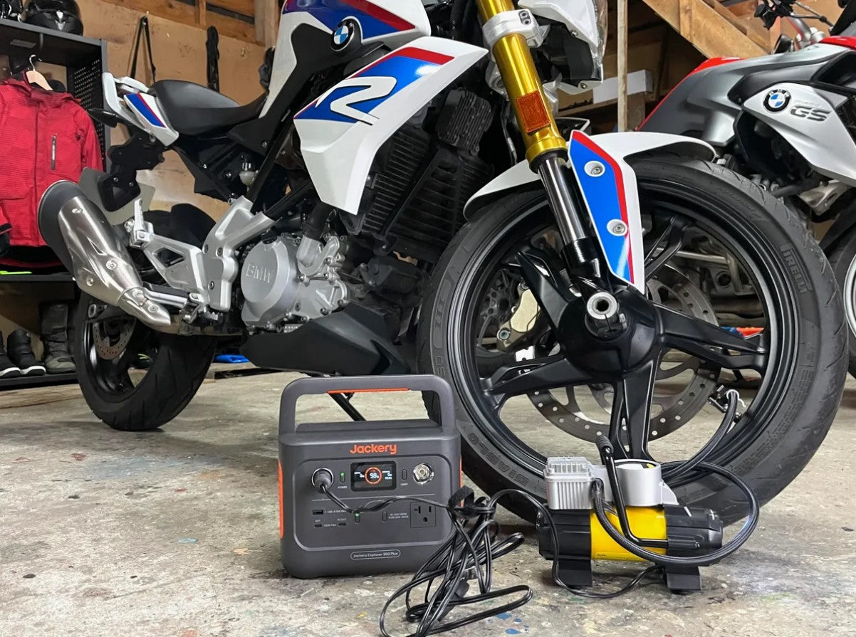 バイクの防寒対策はこれでバッチリ！手足や下半身を守る最強グッズ16選