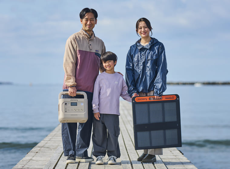 Jackery SolarSaga 100W ソーラーパネル | 最大25%変換効率 | IP68防水