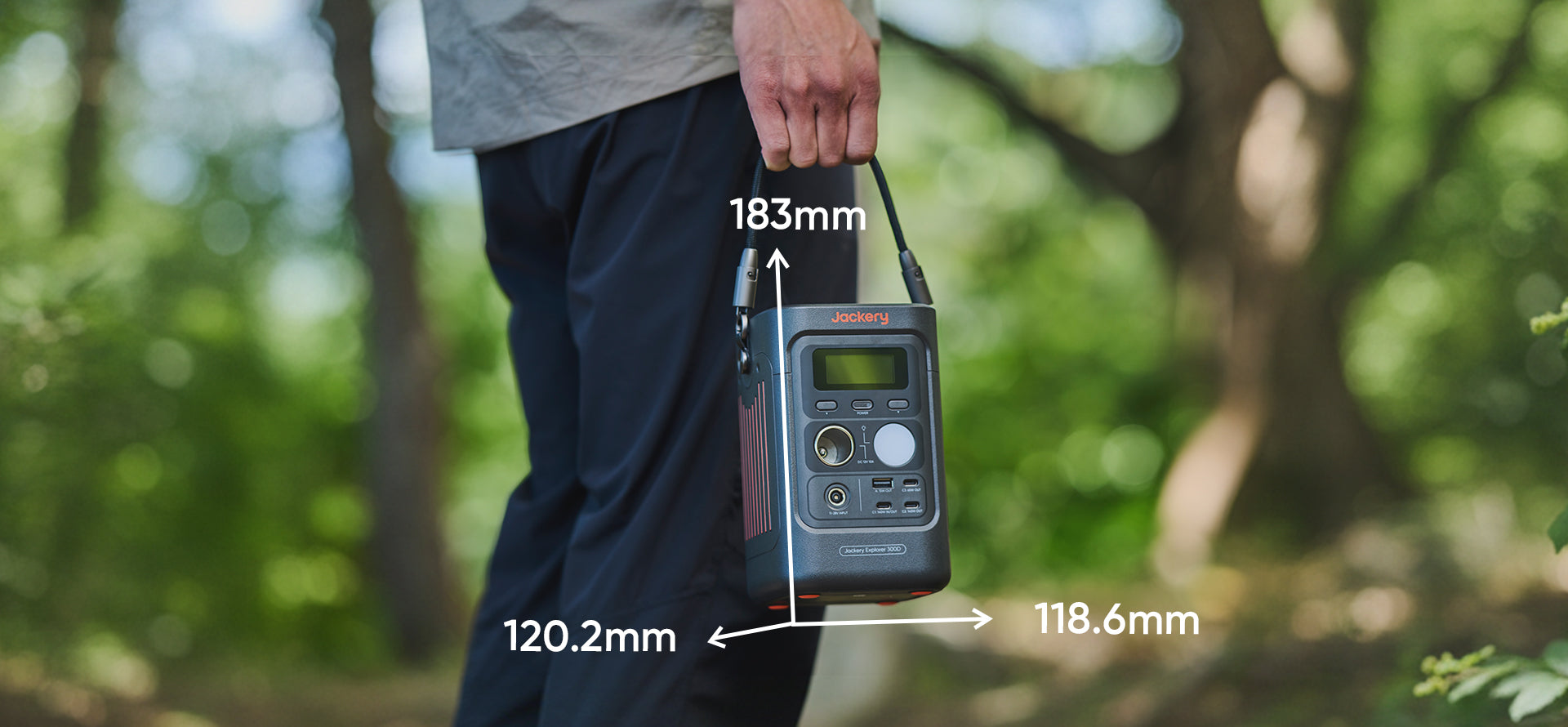 スタイリッシュで片手に収まるコンパクト設計