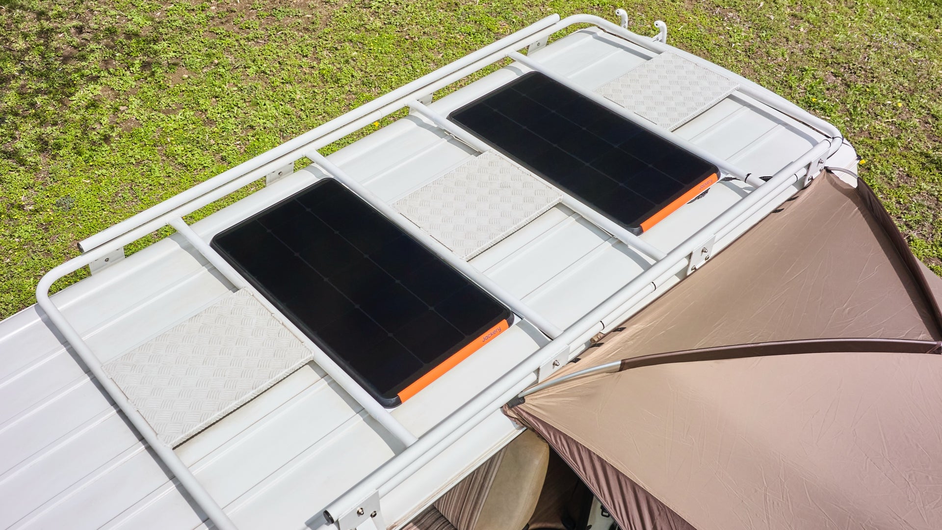 業界トップクラスの太陽光変換効率