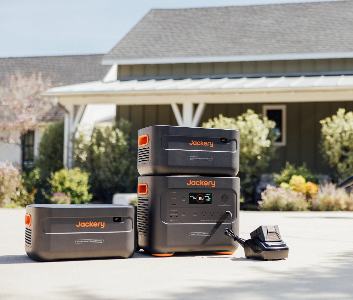 Jackery ポータブル電源 2000 Plus | 2042Wh大容量・3000W高出力